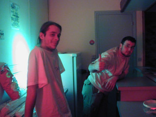 Tô et Ced au bar